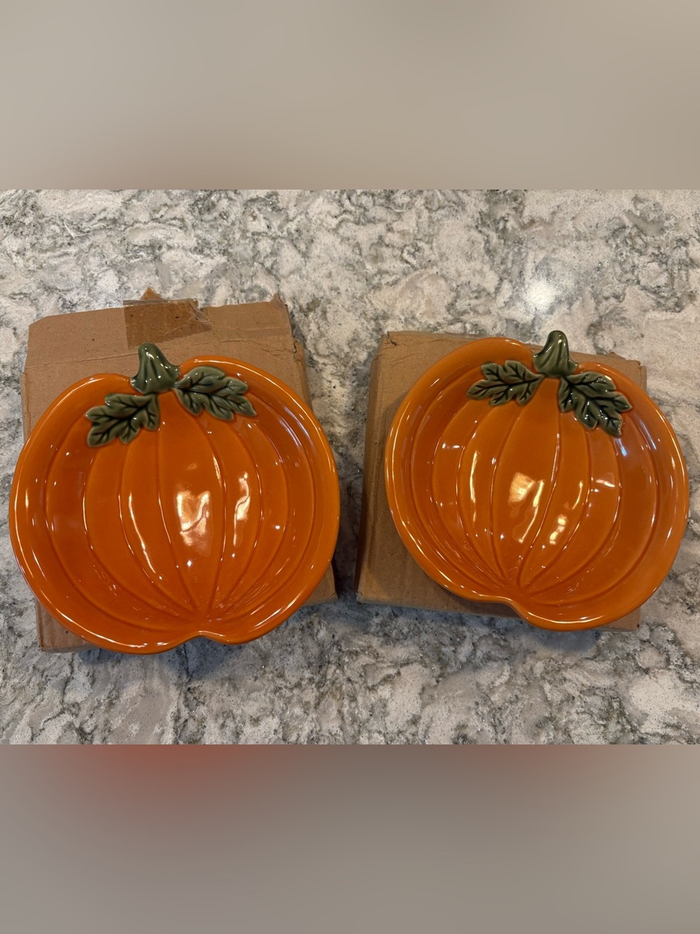 The Pampered Chef Ceramic Pumpkin Bowls in Orange with Green Leaf Accent